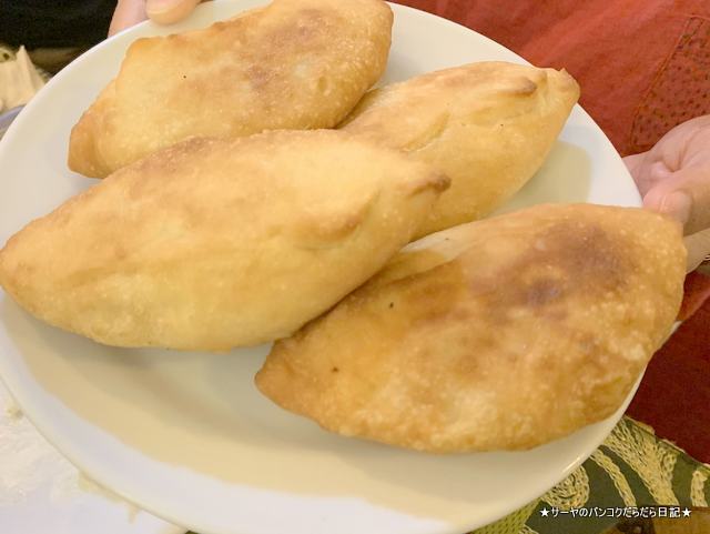 Caravan - การบริการอาหารและที่พัก