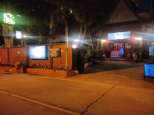 Opinii despre Cosy Beach Club în อำเภอบางละมุง - การบริการอาหารและที่พัก