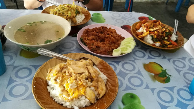 ร้านต้นมะม่วง - อำเภอศรีราชา