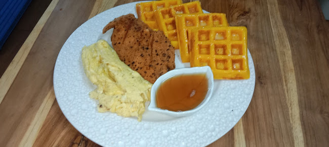 Tree Time Cafè - การบริการอาหารและที่พัก