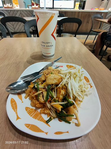 Food Park Central Marina - การบริการอาหารและที่พัก