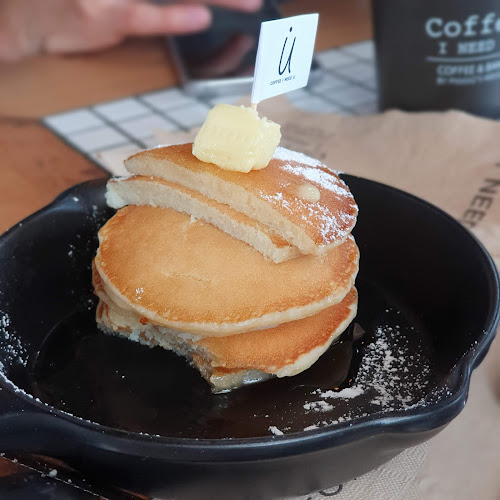 COFFEE I NEED U CAFE' - การบริการอาหารและที่พัก