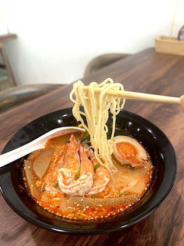 Mama Donburi&Ramen ตลาดดรีมแลนด์มาร์เก็ต - อำเภอเมืองนครสวรรค์