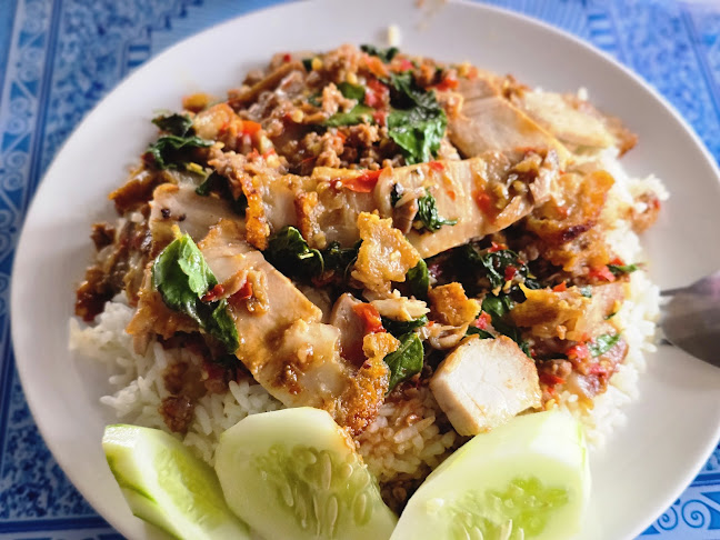 ร้านอาหารตามสั่งเจ้นิด - การบริการอาหารและที่พัก