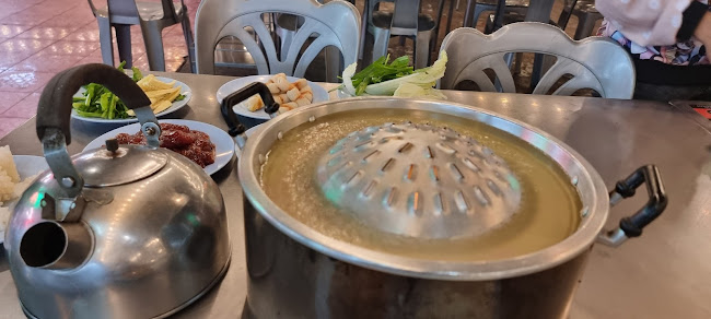 นินจา บาร์บีคิว พัทยาเหนือ - การบริการอาหารและที่พัก