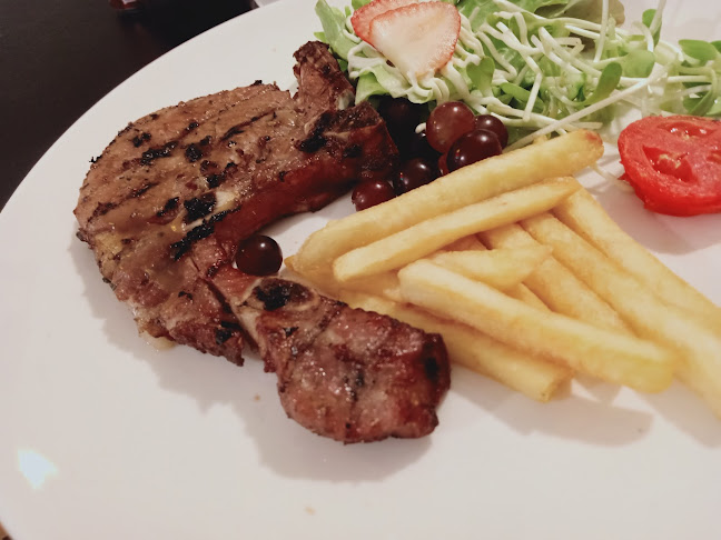 500 ซอย หัวรอ ราษฎร์ศรัทธา ตำบลหัวรอ อำเภอเมืองพิษณุโลก พิษณุโลก 65000