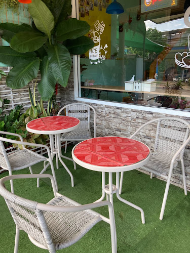 Comentarii opinii despre Uthai Coffee House