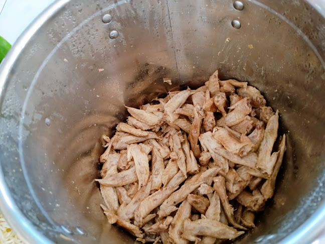 Comentarii opinii despre ก๋วยเตี๋ยวไก่ตุ๋นบุฟเฟ่ต์-ข้างวัดป่าศรัทธารวม