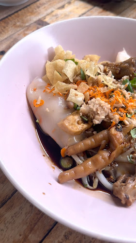 Comentarii opinii despre คุณแจงก๋วยเตี๋ยวปากหม้อเข้าวัง