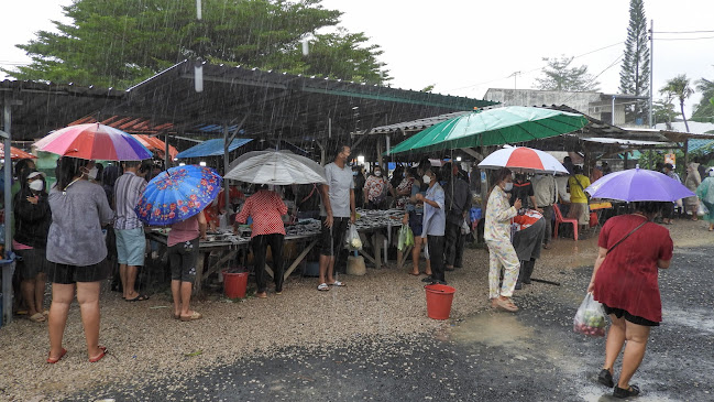 Opinii despre ตลาดใบกล้วย în อำเภอเมืองตรัง - การบริการอาหารและที่พัก