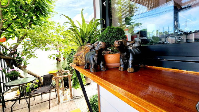 Opinii despre Coffee Run ร้านกาแฟ คอฟฟี่รัน în อำเภอบางละมุง - การบริการอาหารและที่พัก