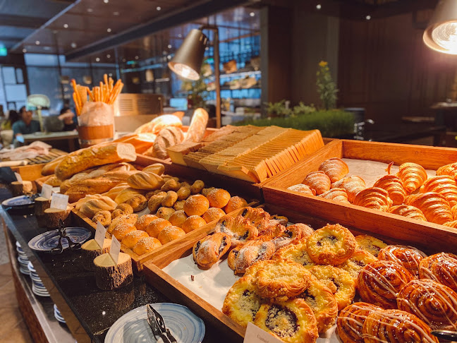 Pinto Restaurant - การบริการอาหารและที่พัก