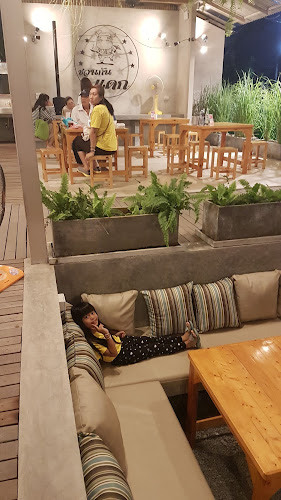 ร้านอาหาร ชวนกันอิ่ม - การบริการอาหารและที่พัก