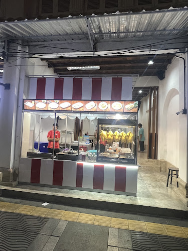 WANLAMUN & EGG E EGG @OLD TOWN thai dessert & chicken rice & thai food