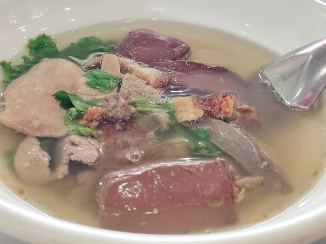 เตียกุ่ยฮวดก๋วยเตี๋ยวเป็ด บางนาตราด กม.19 (Tiaguihuad restaurant) - การบริการอาหารและที่พัก