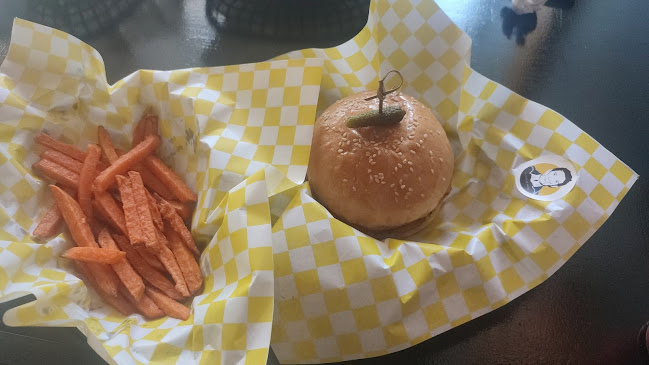 Wanted Burgers & Beer برجر бургер 汉堡包 - Phuket