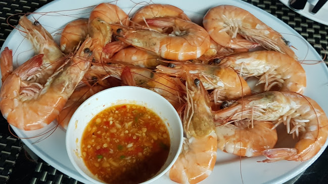 Thai smile 2 Restaurant - การบริการอาหารและที่พัก