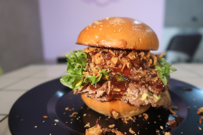 Opinii despre Meat & Bun Burger în อำเภอถลาง - การบริการอาหารและที่พัก