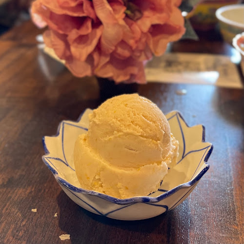 16 ซอย รมณีย์ ตำบลตลาดใหญ่ อำเภอเมืองภูเก็ต ภูเก็ต 83000