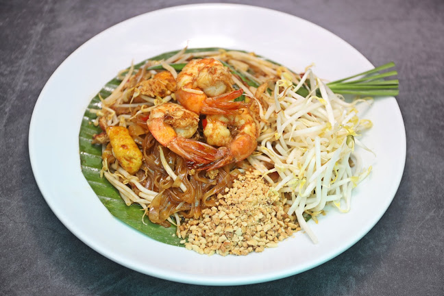 Food Market Kata - การบริการอาหารและที่พัก