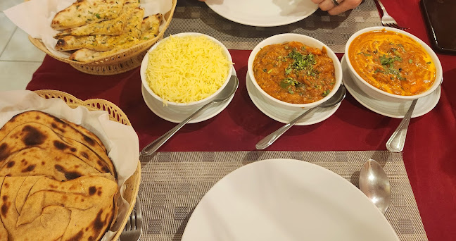 Opinii despre Suraj Indian Restaurant Kamala în อำเภอกะทู้ - การบริการอาหารและที่พัก