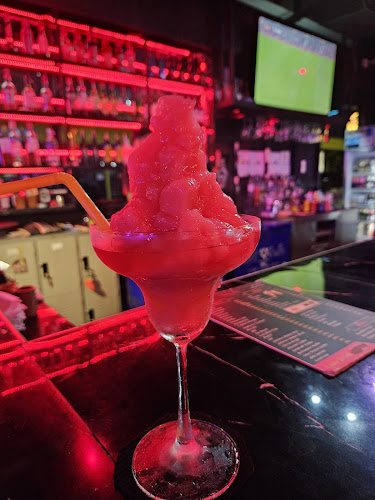 LUCKY BAR - OTOP - การบริการอาหารและที่พัก