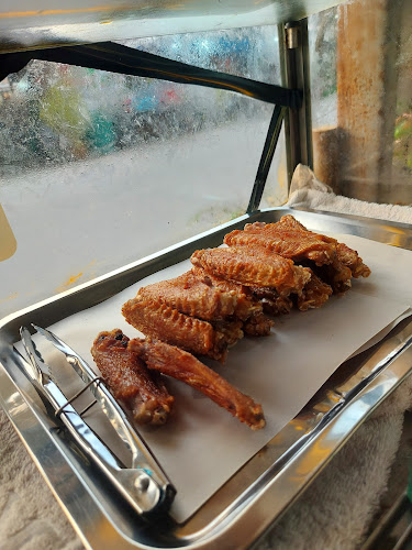 ซุ้ม อโคจร ตลาดเอกสิน