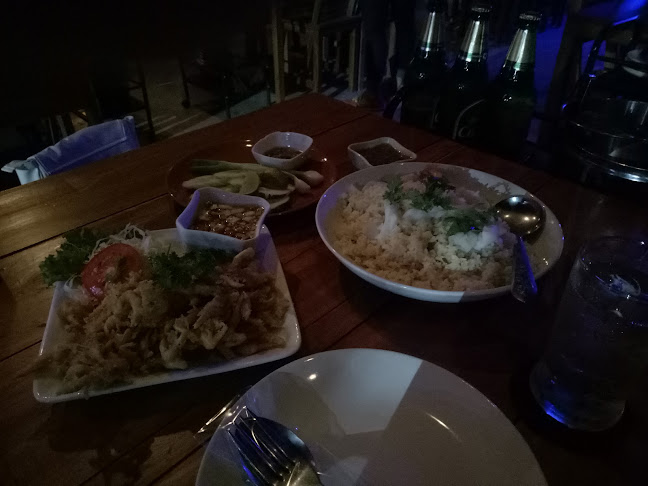 สบายอารมณ์ - การบริการอาหารและที่พัก