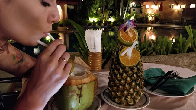 ภัตตาคารเสวย - การบริการอาหารและที่พัก