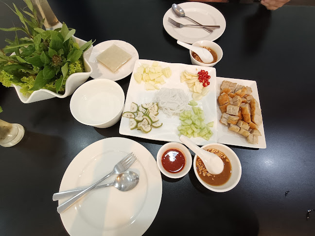 Opinii despre ร้านอาหารเวียดนามซินจ่าวเวียตหาดใหญ่ (วีทีแหนมเนืองหาดใหญ่) în อำเภอหาดใหญ่ - การบริการอาหารและที่พัก