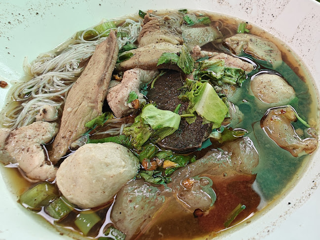 นายเก่งคลองสี่ ก๋วยเตี๋ยวเนื้อวัวรสเยี่ยม