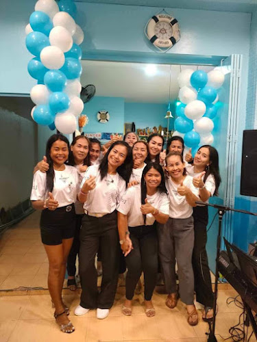 New friends bar - การบริการอาหารและที่พัก