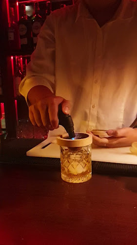 Opinii despre Oak wood bar în อำเภอหาดใหญ่ - การบริการอาหารและที่พัก