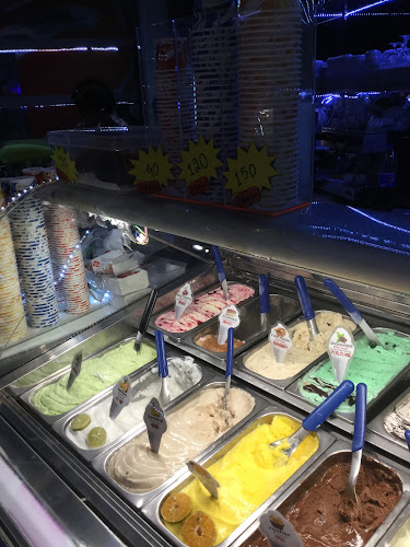 Opinii despre NinjaFrutti Thai Roll İce în อำเภอบางละมุง - การบริการอาหารและที่พัก