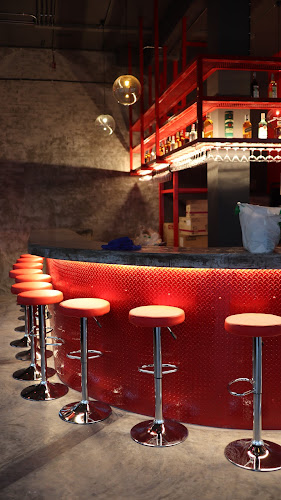 Soidog Pub & Restaurant - การบริการอาหารและที่พัก