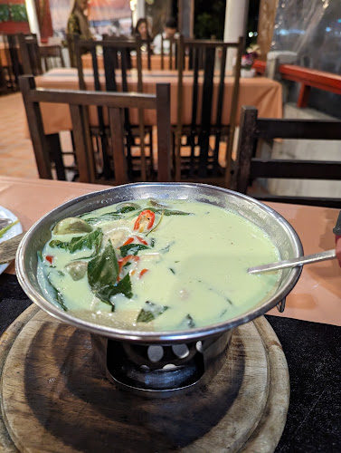 Pantai Seaview Restaurant Halal Food - อำเภอกะทู้