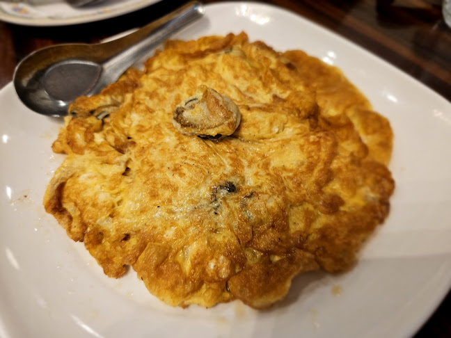 661/663 ศูนย์การค้าเจพีไรวา ถนน ท่าแฉลบ อ.เมือง จันทบุรี 22000