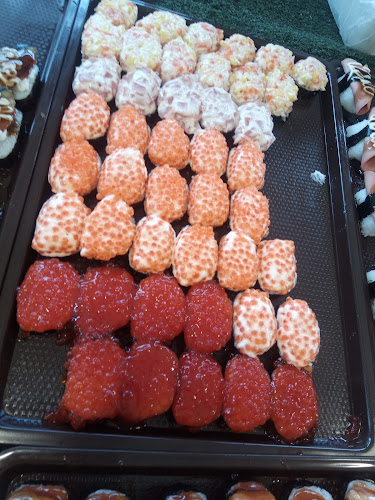 Evening market - การบริการอาหารและที่พัก