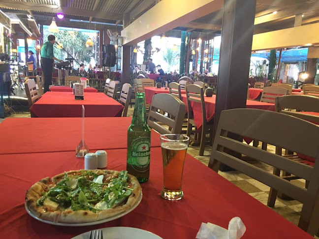 Capri Restaurant & Bar Karon - อำเภอเมืองภูเก็ต