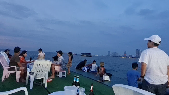 Opinii despre คาเฟ่ตกหมึกพัทยา Tako Trip în อำเภอบางละมุง - การบริการอาหารและที่พัก