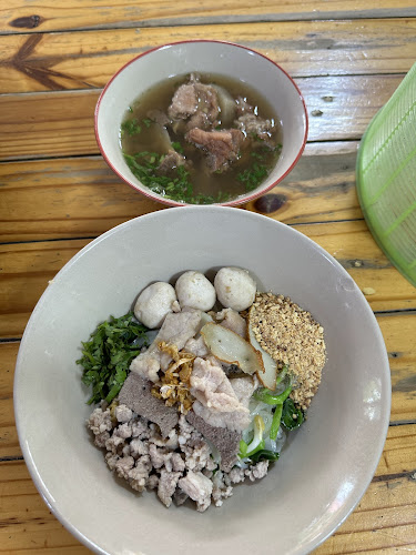 Opinii despre ก๋วยเตี๋ยวเรือ ฅน รังสิต în อำเภอธัญบุรี - การบริการอาหารและที่พัก