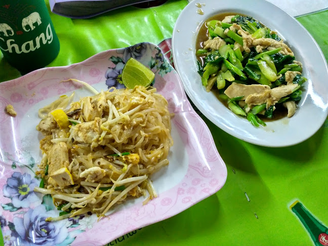 Mama Daeng - การบริการอาหารและที่พัก