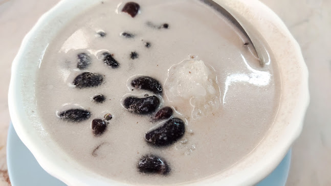 ร้านแกงสมใจ - การบริการอาหารและที่พัก