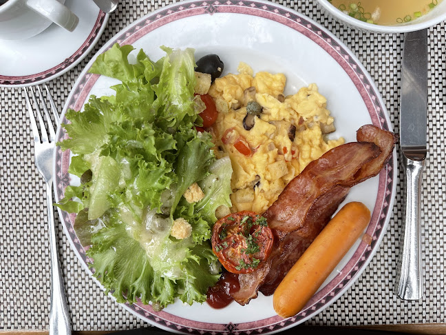 Opinii despre Pavilion Cafe Restaurant în Muang - การบริการอาหารและที่พัก