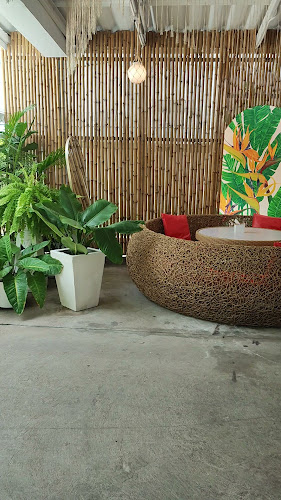 Comentarii opinii despre NINICHA (café and restaurant) *ณิณิชา (คาเฟ่ แอนด์ เรสเตอร์รอง)