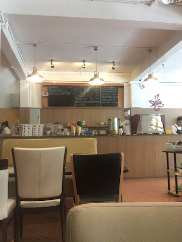 Opinii despre More coffee în Prapathomjedi - การบริการอาหารและที่พัก