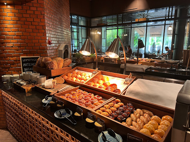 Pinto Restaurant - การบริการอาหารและที่พัก