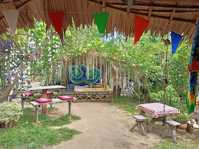 Mr. Dee Chilling Hill Bar - การบริการอาหารและที่พัก