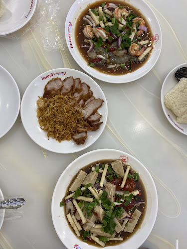 Comentarii opinii despre โคตรยำ ทองหล่อ khoadyum Thonglor