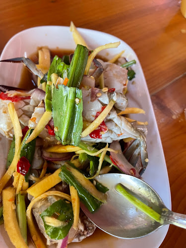 Reunrom Cafe&Bistro - การบริการอาหารและที่พัก